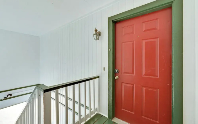 Nacogdoches Condo Half-mi to Sfa: Pets Welcome