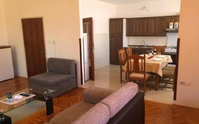 Ognjen - Family Apartments With Free Parking - A5