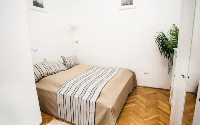 Oktogon Studio Apartment