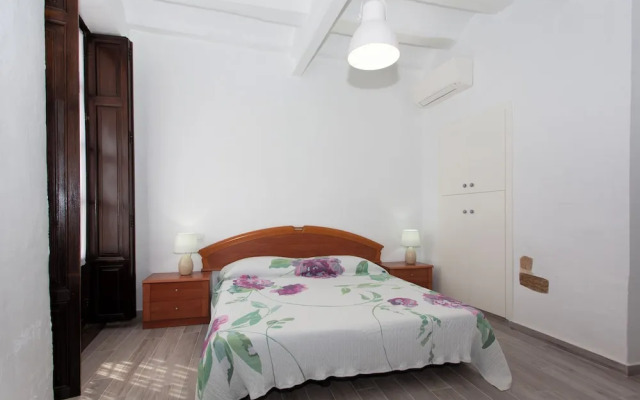 Apartment 4 People in Ground Floor