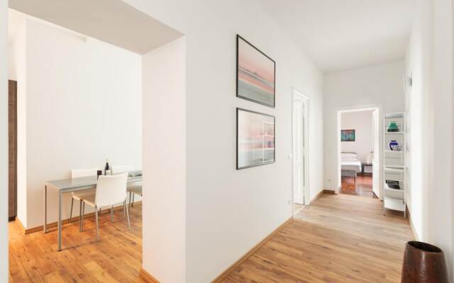 Vatican Beautiful 2Br Apartment With Terrace
