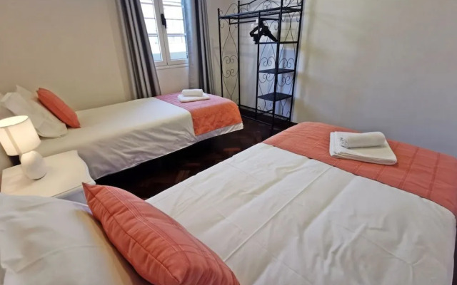 Apartments with Pool in Funchal