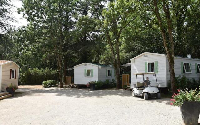 Camping Et Village Vacances La Cheneraie