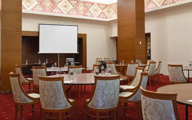 Natsionalny Hotel
