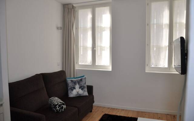 Clerigos H Apartments