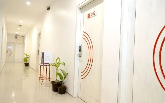 RedDoorz @ Raya Canggu 2