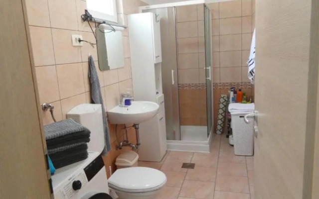 Apartment & Olive oil Valuma
