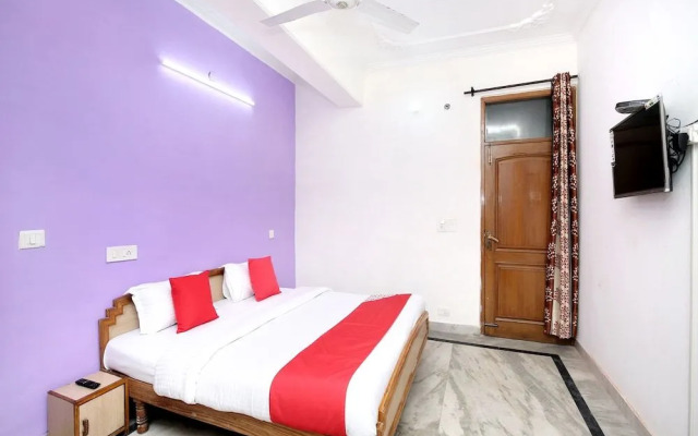 OYO 16736 Hotel Hm Crystal