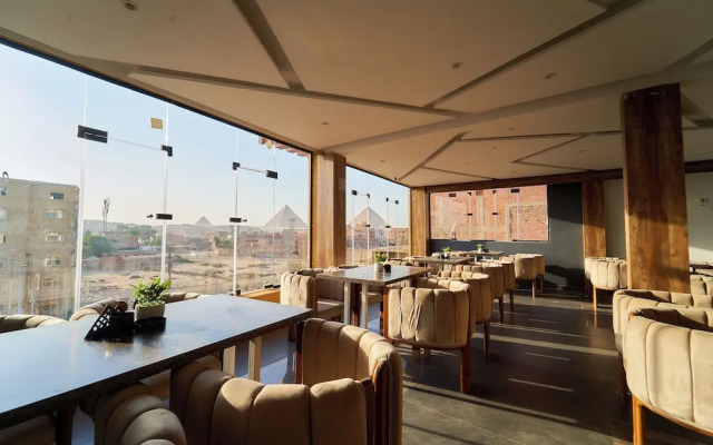 Crown Pyramids View Hotel