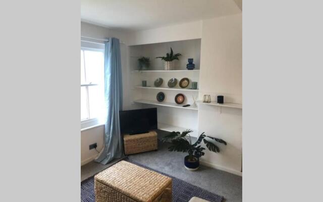 Recently Refurbished Old Town Apartment