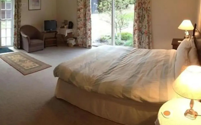 Primrose Lodge B&B