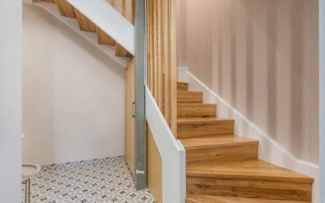 Smart Apartments- Old Town Train Station