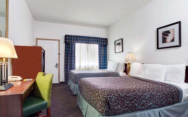 Days Inn by Wyndham Federal Way