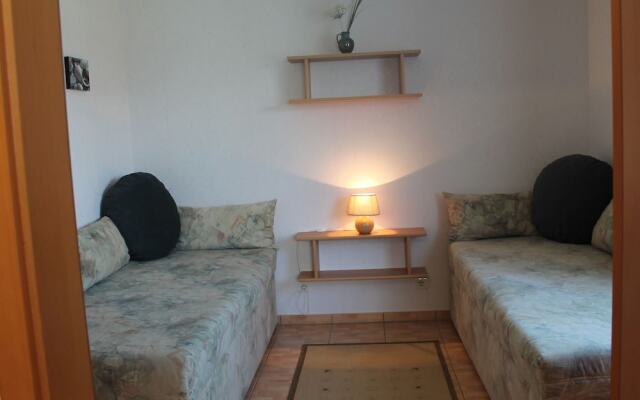 Charming Bungalow in Dranske near Baltic Sea