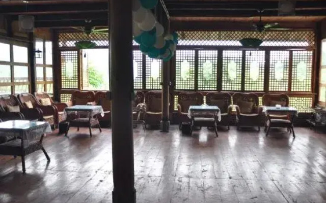 Emei Esheng Hotel