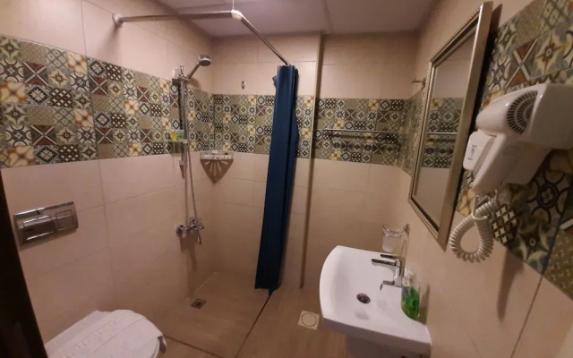 Layaali Amman Hostel