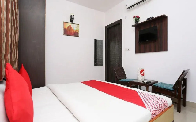 OYO 19535 Hotel Taj Niwas