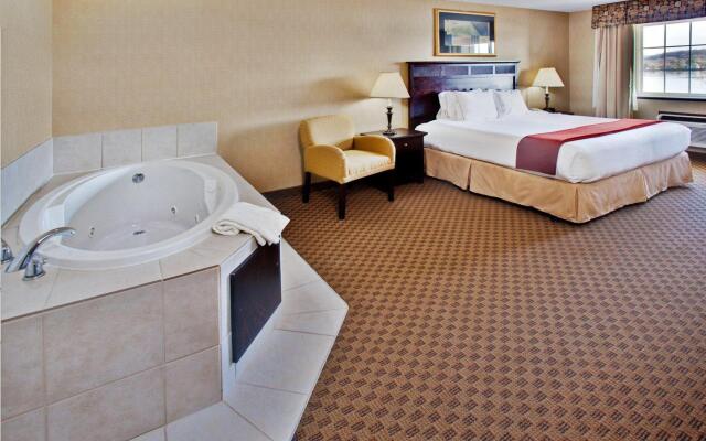 Holiday Inn Express Le Claire Riverfront-Davenport, an IHG Hotel