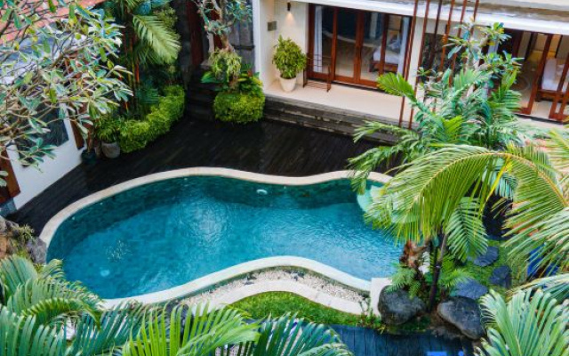 Magnifica Villa Canggu - 3BR Private villa 5 mins to Finns Beach – Pool – Tibubeneng