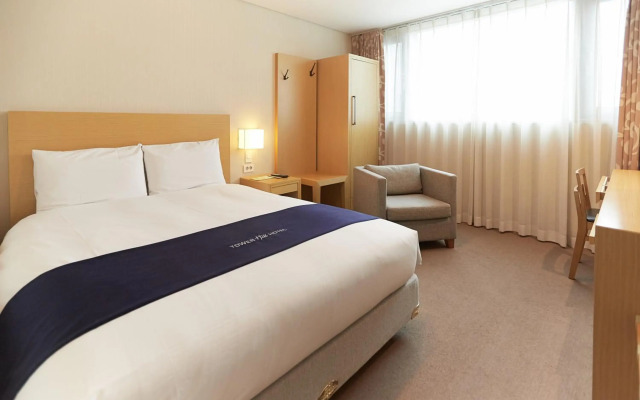 Tower Hill Hotel