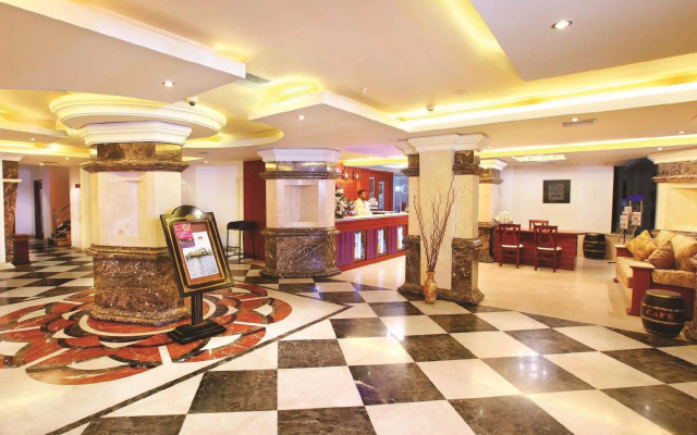 Emarald Hotel Cochin