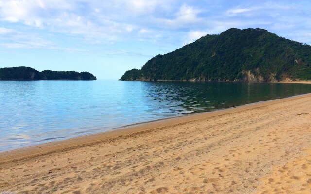 Adrift In Golden Bay