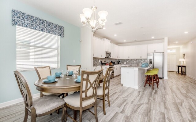 1614 Moon Valley Drive