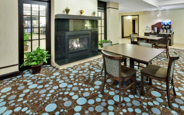 Holiday Inn Express Hotel & Suites Lebanon by IHG