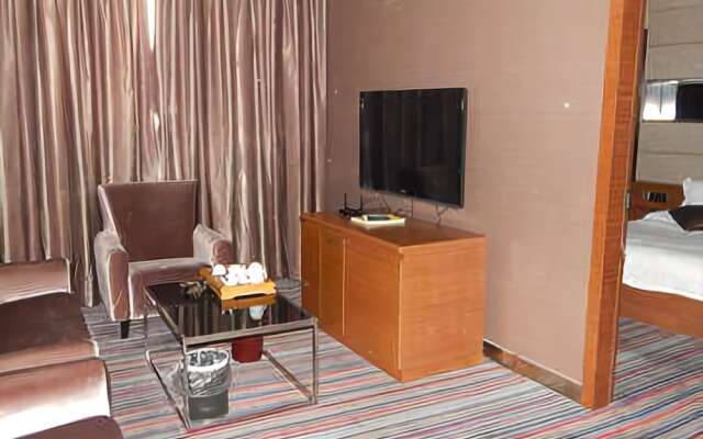 Golden Hotel
