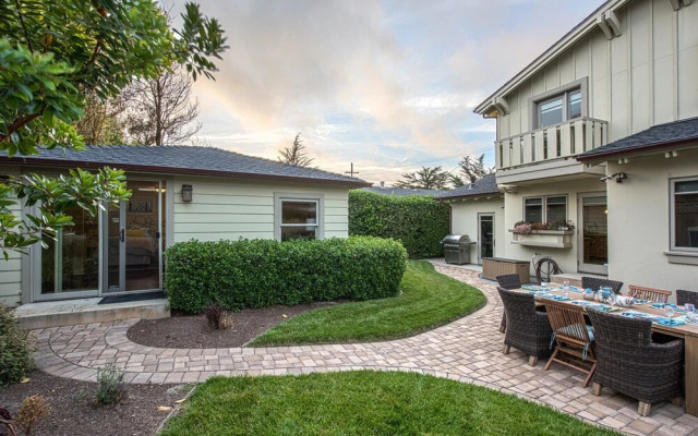 3724 Sea Glass Sanctuary