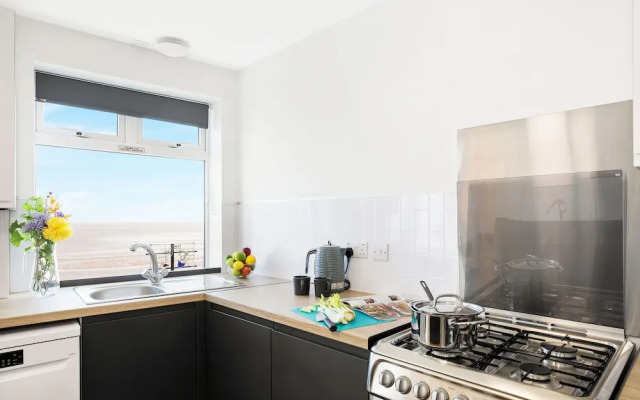 TYME Suites on Kingsway