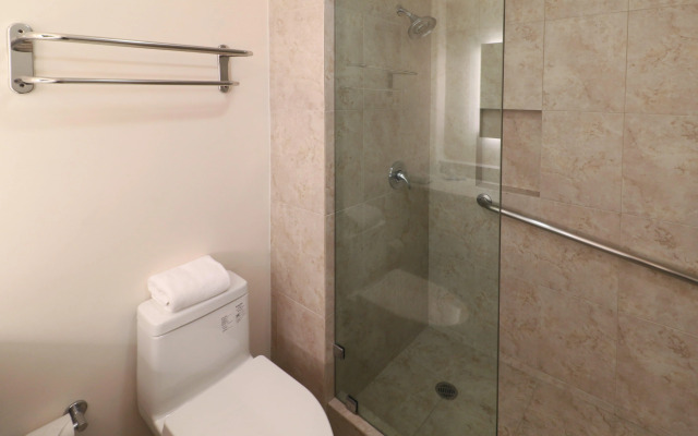 Holiday Inn Express Piedras Negras by IHG