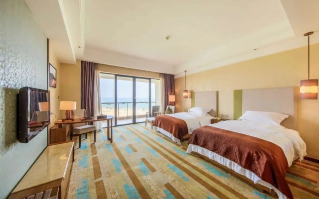 Days Hotel and Suites Yangjiang