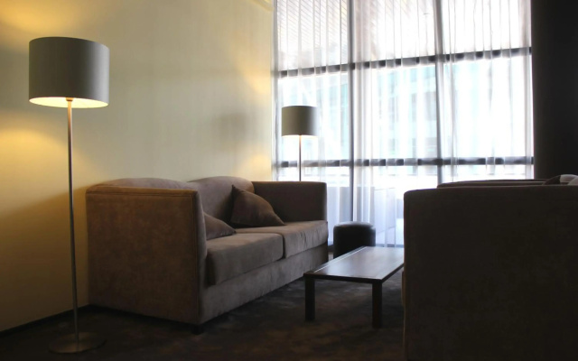 Hotel M