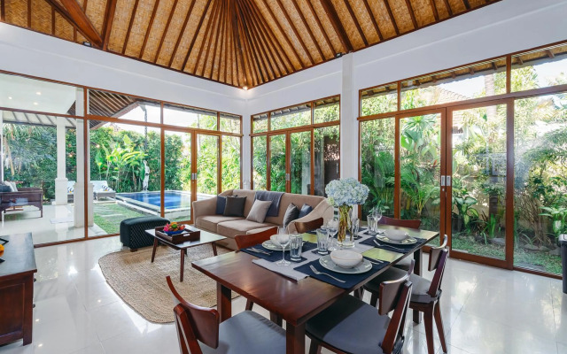 5Min WALK TO Beach - PRIVATE POOL MAHAYANA VILLA