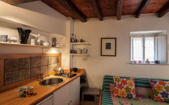 Rome Accommodation - Palazzo Massimo