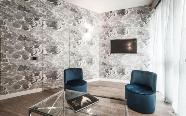 Como Lake Suites