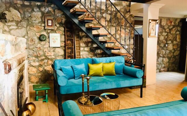 Kale Lodge - Adult Only + 15