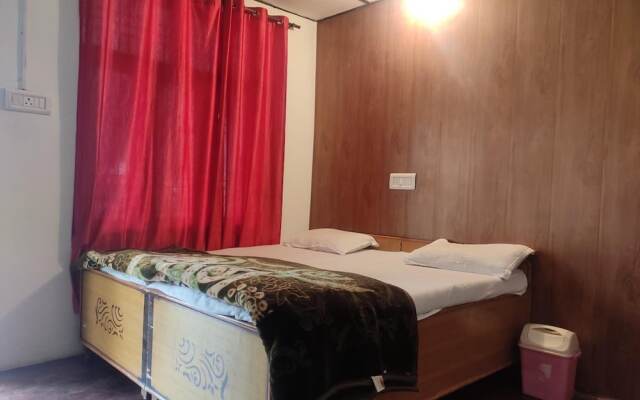 International Youth Club - Hostel