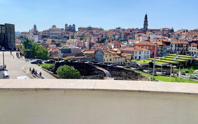 Apartment With One Bedroom In Porto, With Wonderful Mountain View, Terrace And Wifi