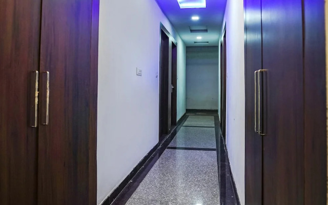 FabHotel Vishal Palace