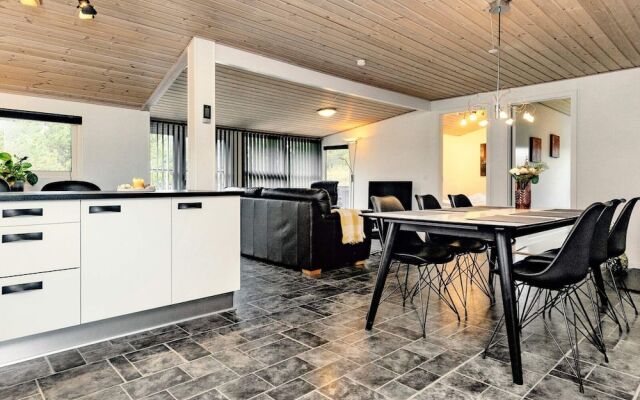 4 Star Holiday Home in Hals