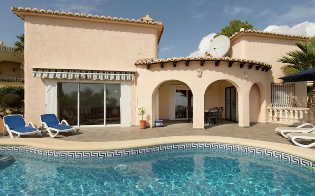 Beautiful Holiday Villa With Private Swimming Pool in Quiet Benitachell