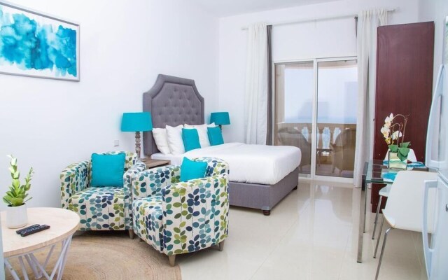 Al Hamra Village Holiday Apartments