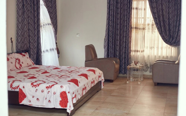 9 Roses Hotel
