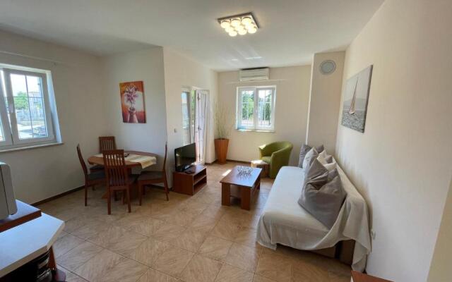 Apartman 7- Daniel