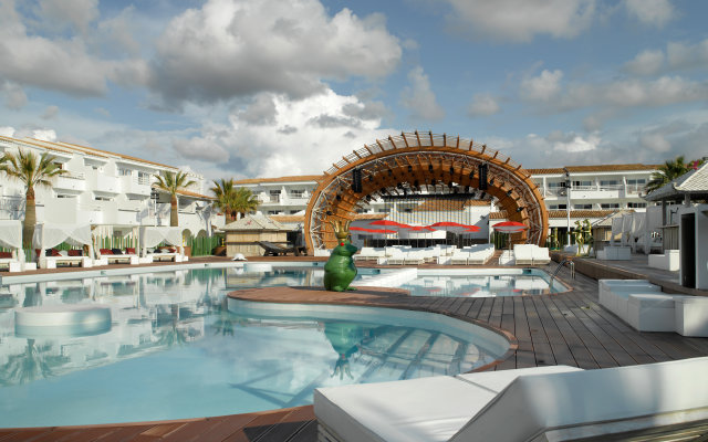 Ushuaia Ibiza Beach Hotel - Adults Only