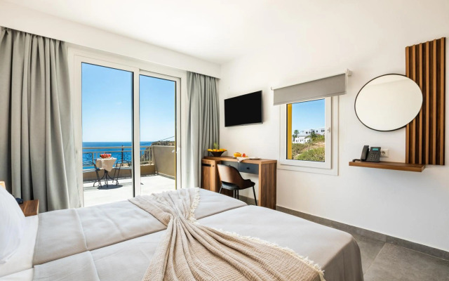 Apolis Beachscape Hotel