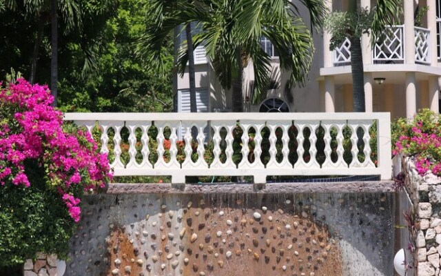 Columbus Heights Apartments