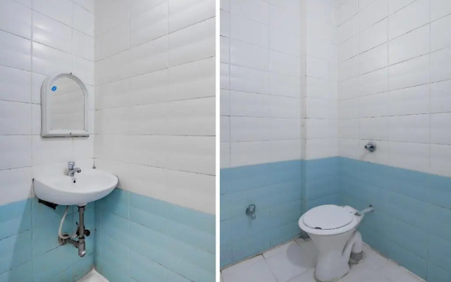 Royal Regency Lodge by OYO